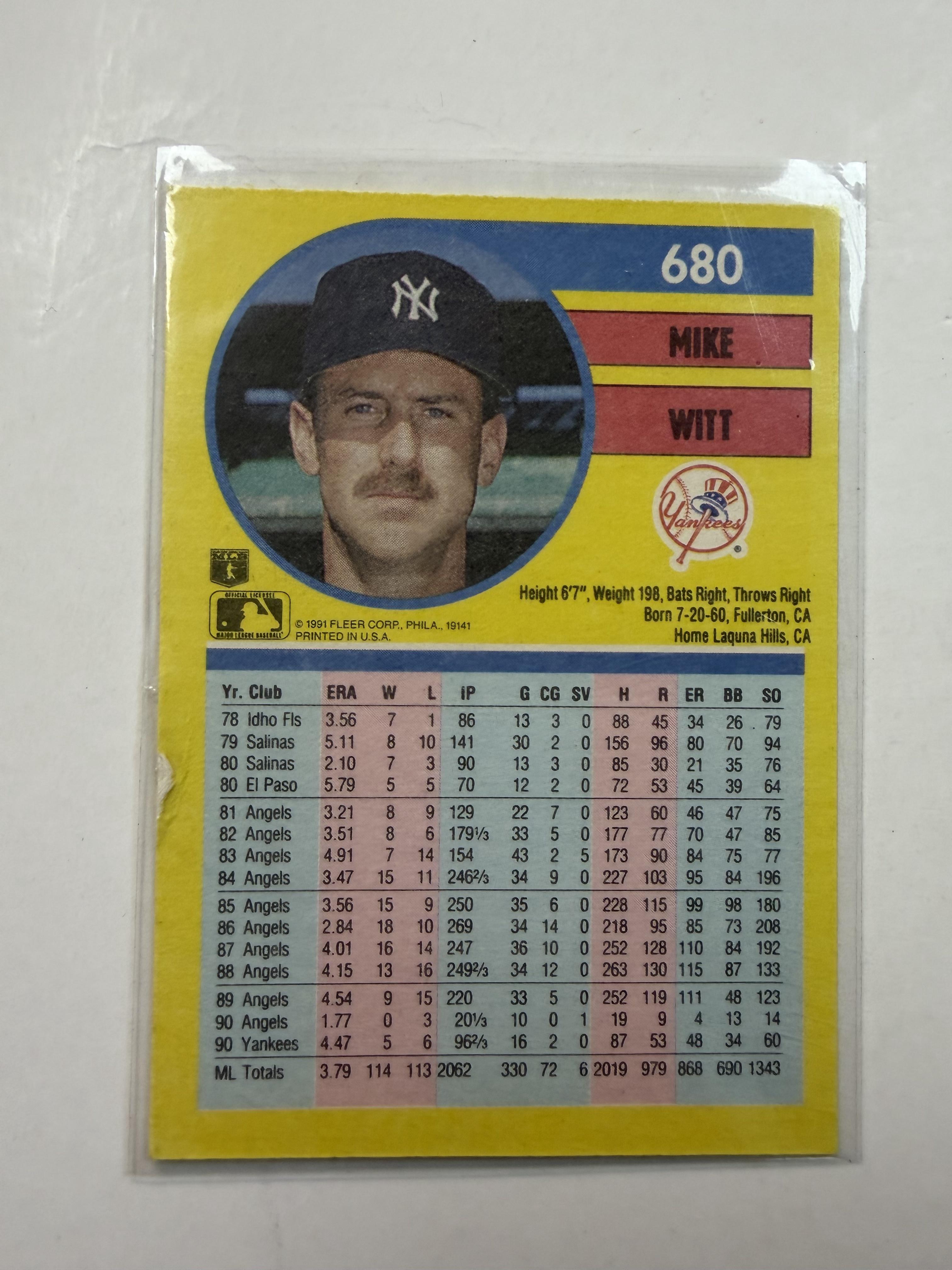 1991 Fleer #680 Mike Witt  Left foot touching bottom border