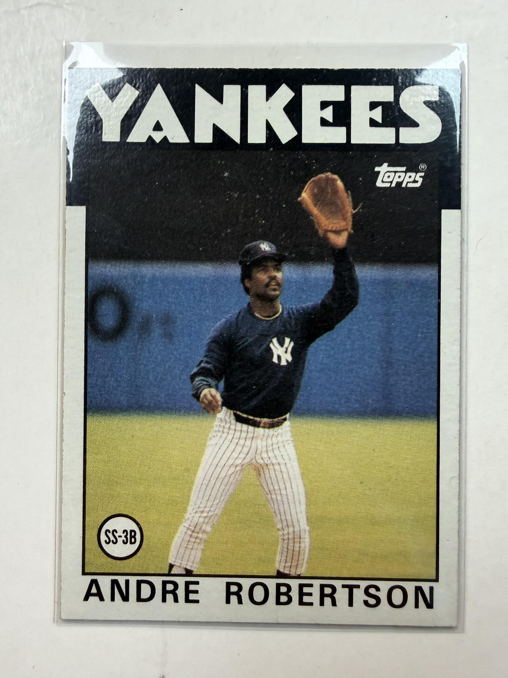 1986 Topps #738 Andre Robertson New York Yankees