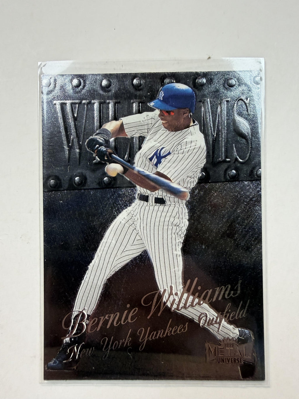 1999 Metal Universe #17 Bernie Williams New York Yankees