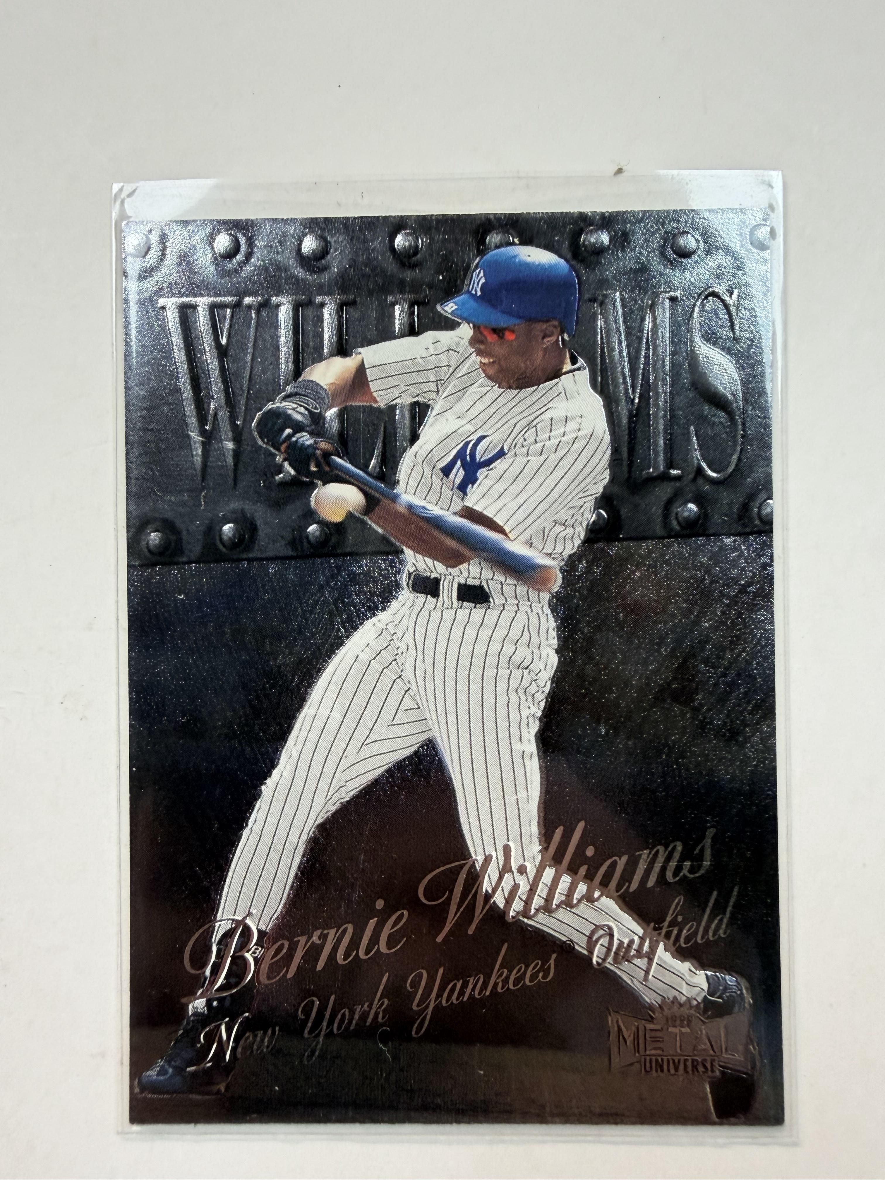 1999 Metal Universe #17 Bernie Williams New York Yankees